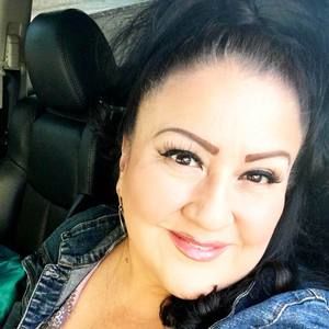 Meet your Posher, Debra